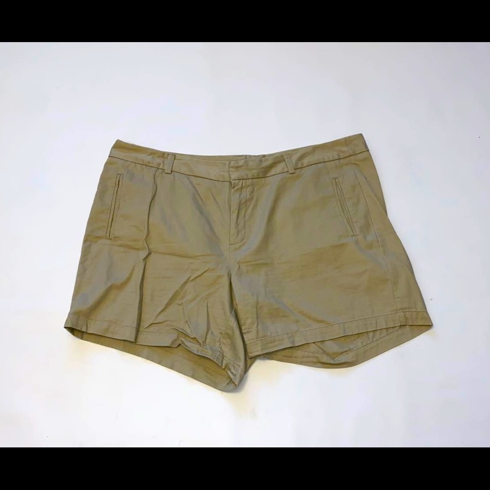 Plus size Khaki Chino Shorts